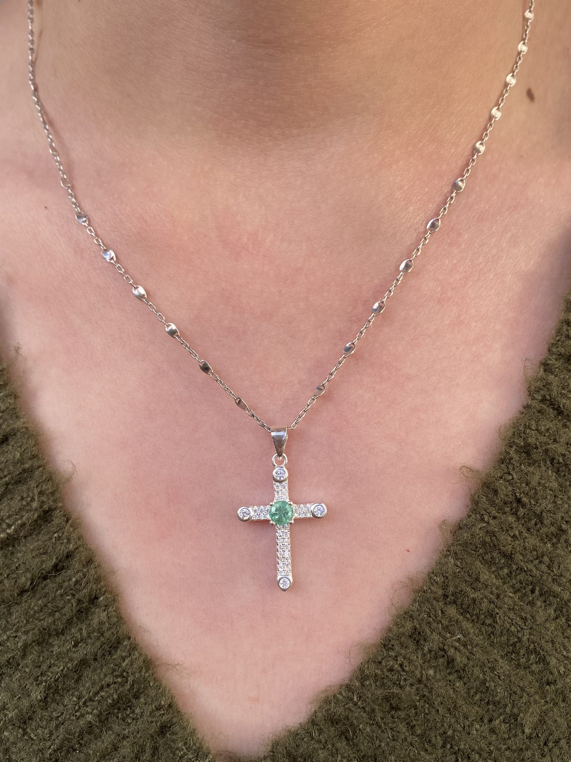 Silver 925 Natural Colombian Emerald cross - Image 3