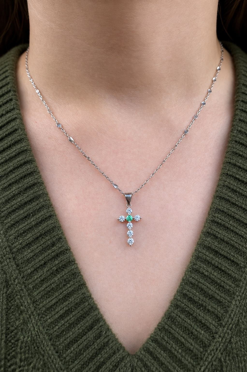 Colombian Emerald Cross Pendant – Rhodium-Plated Sterling Silver - Image 3