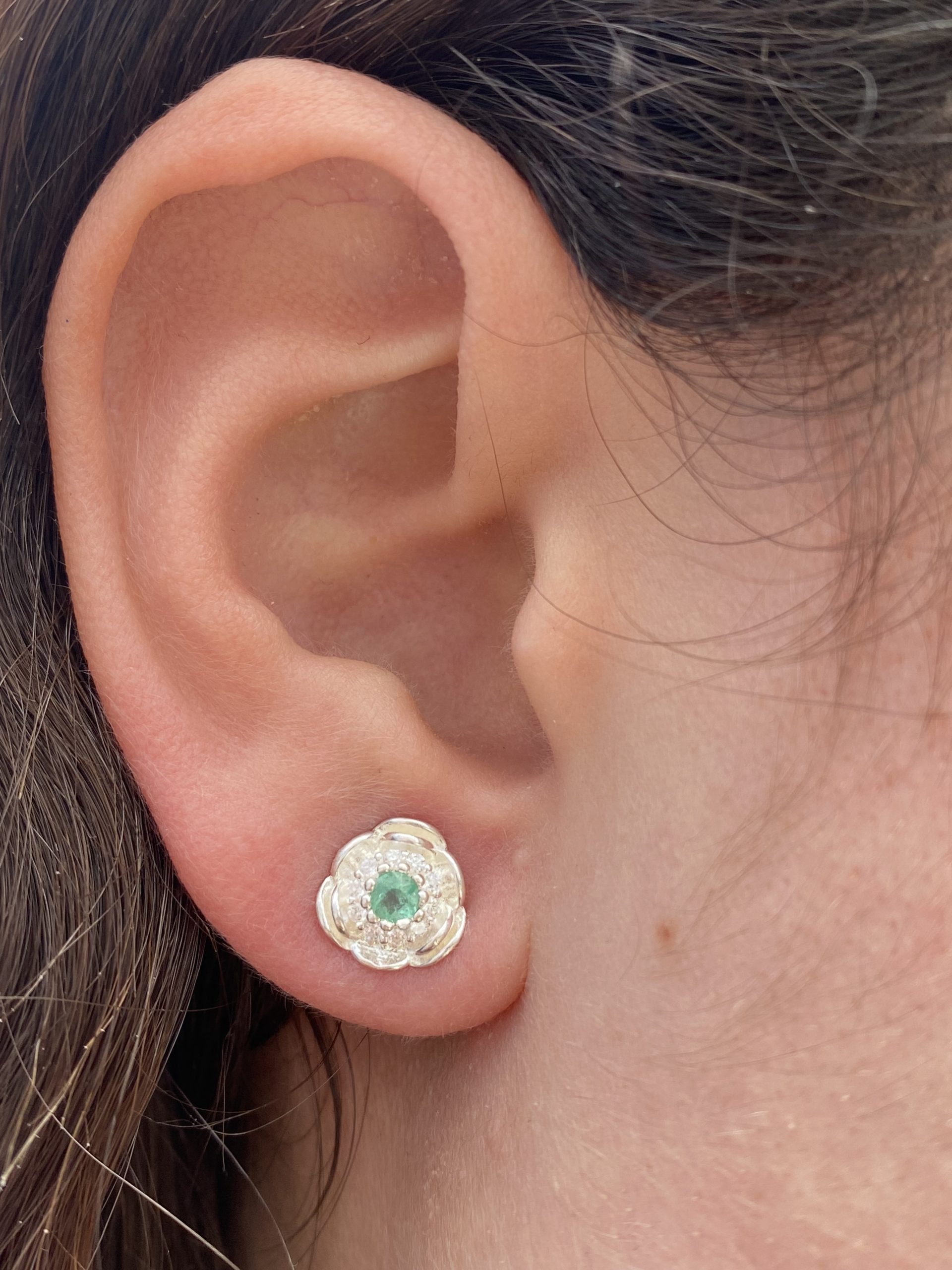 Floral Colombian Emerald Jewelry Set – Rhodium-Plated Sterling Silver - Image 3