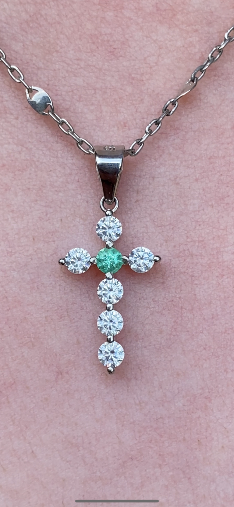 Colombian Emerald Cross Pendant – Rhodium-Plated Sterling Silver